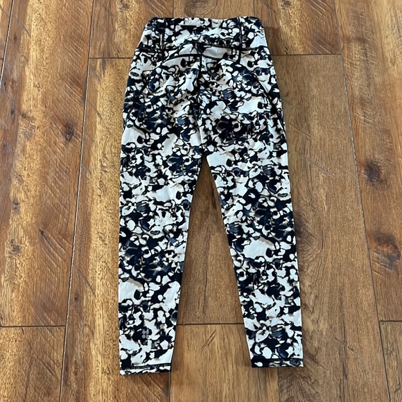 Sweaty Betty Power 7/8 Crop Leggings - Picture 7 of 12